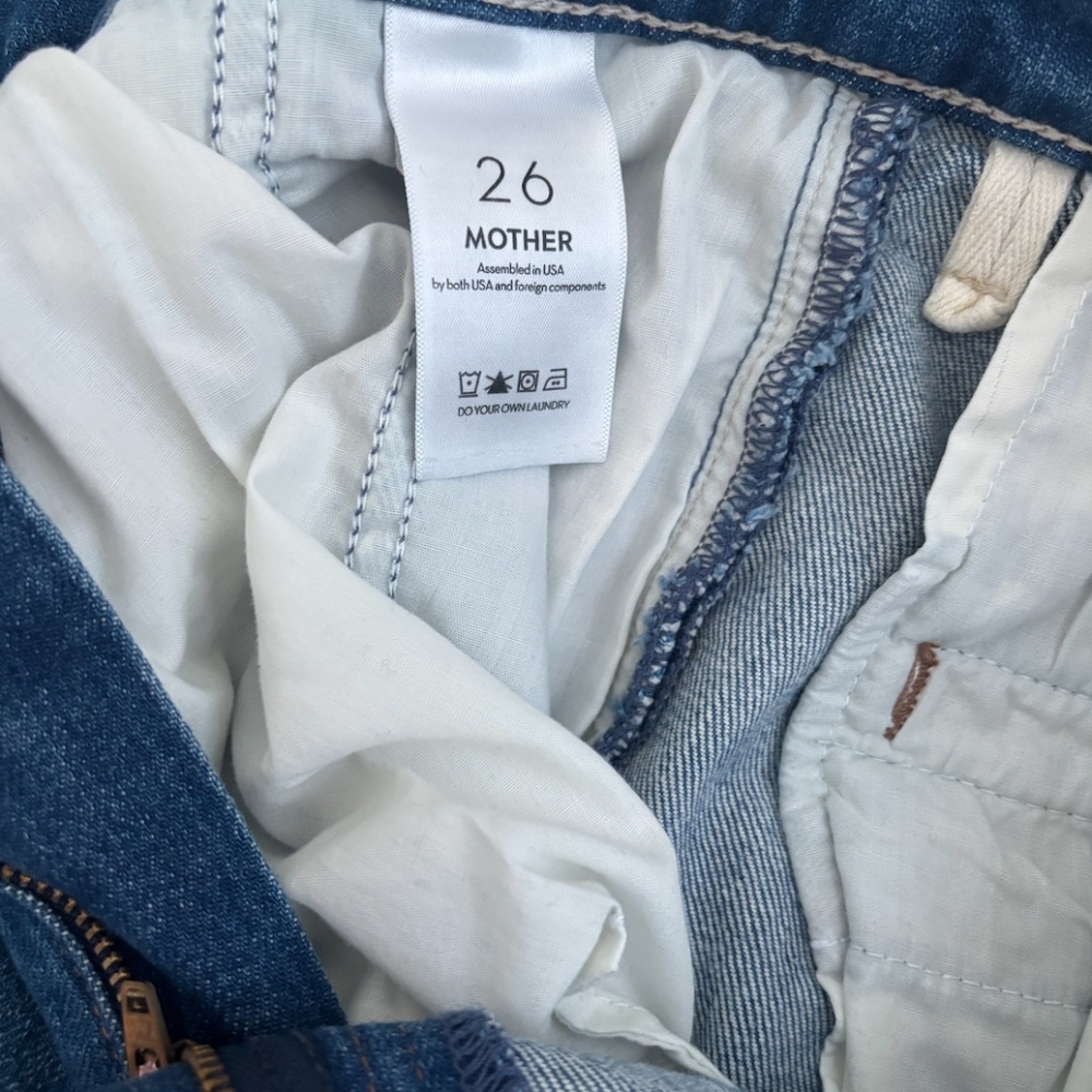 MOTHER High-Rise Wide-Leg Jeans in Washed Blue - Picture 11 of 12